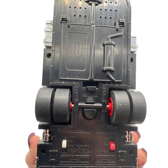 Hess Gasoline Truck Extension Ladder Lights White Green Sounds Flasher Vintage - Picture 8 of 11